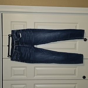 Judy Blue skinny, slight fading, no holes